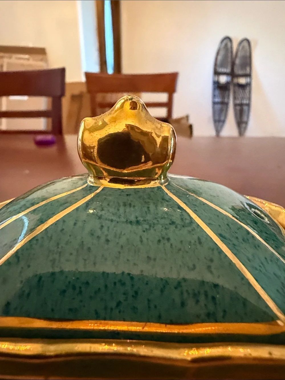 Sadler 1922 Cube Emerald and Gold Teapot - Picture 9 of 10